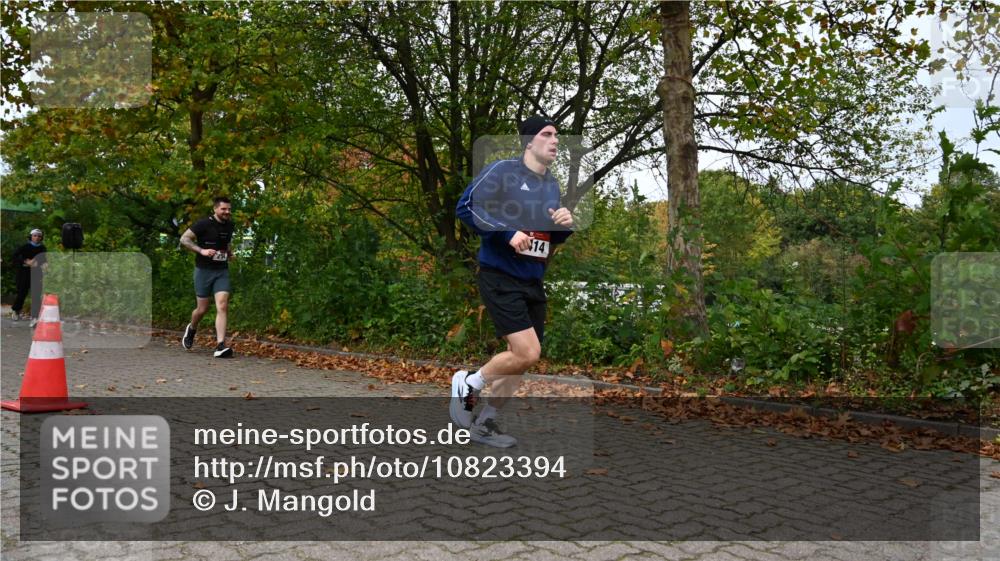 11.10.2026 - Bramfelder Halbmarathon 2026 J. Mangold http://msf.ph/oto/10823394 11.10.2026 10:32:13 Laufen 254 meine-sportfotos.de
