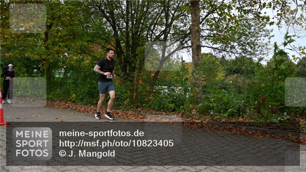 11.10.2026 - Bramfelder Halbmarathon 2026 J. Mangold http://msf.ph/oto/10823405 11.10.2026 10:32:14 Laufen 79, 254 meine-sportfotos.de