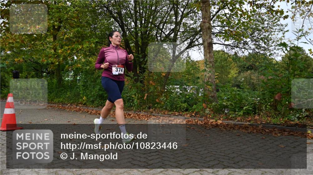 11.10.2026 - Bramfelder Halbmarathon 2026 J. Mangold http://msf.ph/oto/10823446 11.10.2026 10:32:40 Laufen 374 meine-sportfotos.de