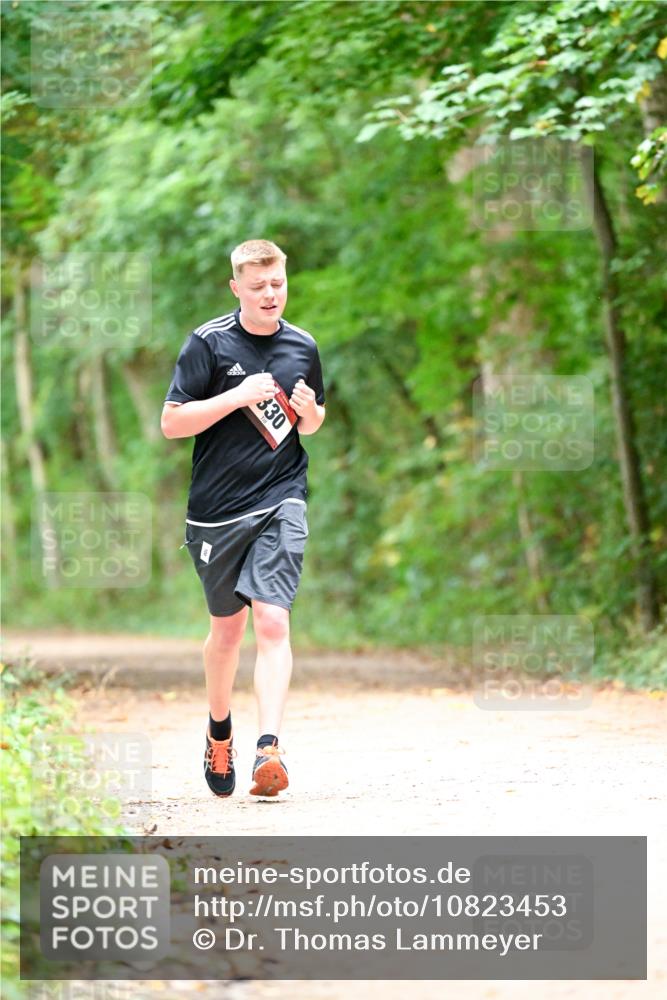 11.10.2026 - Bramfelder Halbmarathon 2026 Dr. Thomas Lammeyer http://msf.ph/oto/10823453 11.10.2026 10:38:26 Laufen 330 meine-sportfotos.de