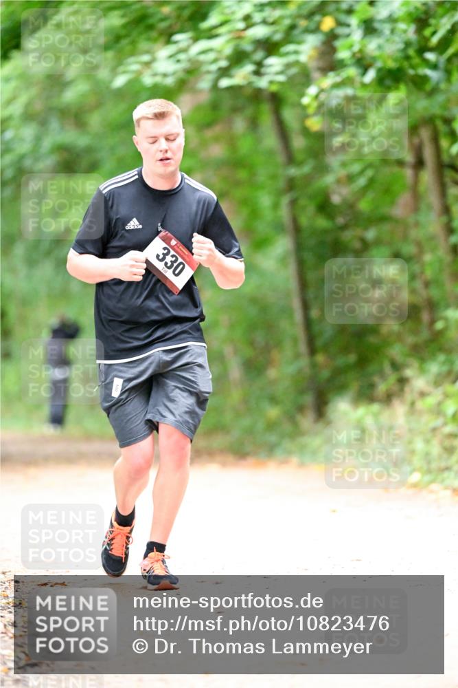 11.10.2026 - Bramfelder Halbmarathon 2026 Dr. Thomas Lammeyer http://msf.ph/oto/10823476 11.10.2026 10:38:28 Laufen 330 meine-sportfotos.de
