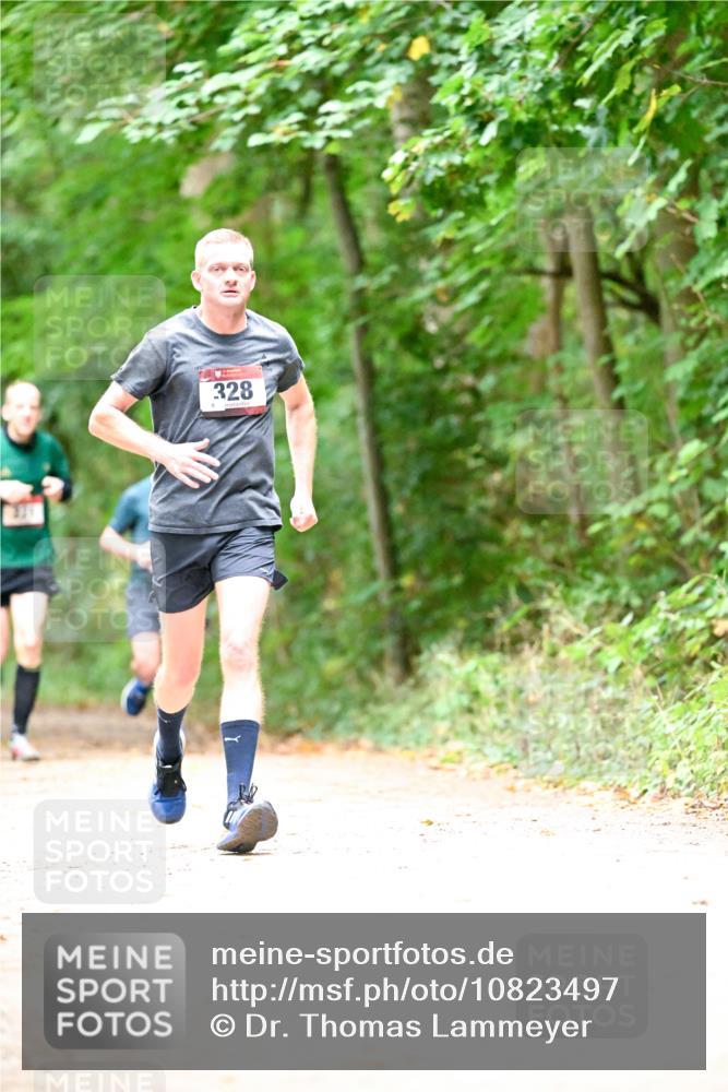 11.10.2026 - Bramfelder Halbmarathon 2026 Dr. Thomas Lammeyer http://msf.ph/oto/10823497 11.10.2026 10:38:39 Laufen 328 meine-sportfotos.de
