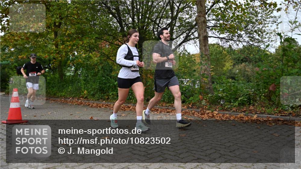 11.10.2026 - Bramfelder Halbmarathon 2026 J. Mangold http://msf.ph/oto/10823502 11.10.2026 10:33:07 Laufen 253, 300, 329, 463 meine-sportfotos.de