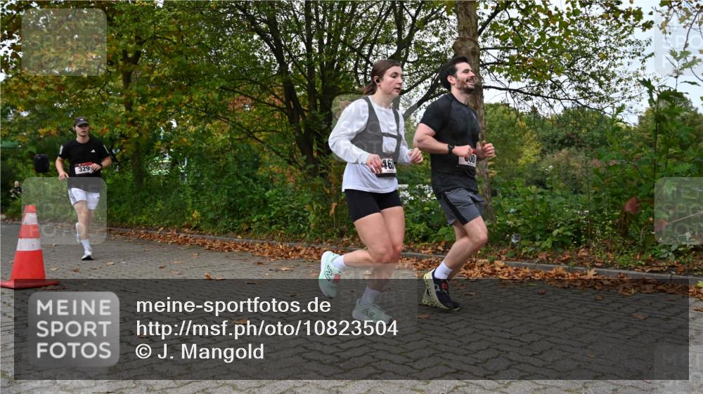 11.10.2026 - Bramfelder Halbmarathon 2026 J. Mangold http://msf.ph/oto/10823504 11.10.2026 10:33:07 Laufen 253, 300, 329, 463 meine-sportfotos.de