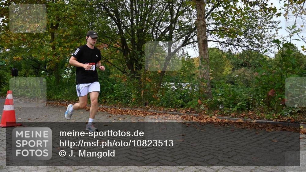 11.10.2026 - Bramfelder Halbmarathon 2026 J. Mangold http://msf.ph/oto/10823513 11.10.2026 10:33:08 Laufen 253, 300, 329, 463 meine-sportfotos.de