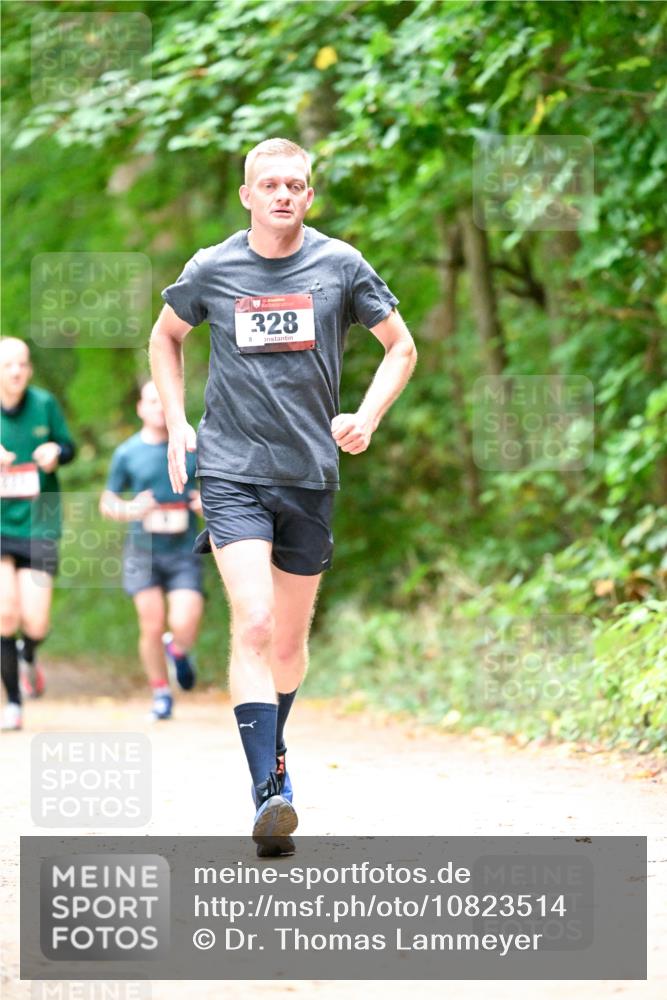 11.10.2026 - Bramfelder Halbmarathon 2026 Dr. Thomas Lammeyer http://msf.ph/oto/10823514 11.10.2026 10:38:40 Laufen 328 meine-sportfotos.de