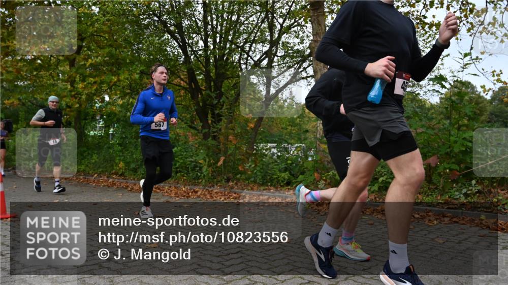 11.10.2026 - Bramfelder Halbmarathon 2026 J. Mangold http://msf.ph/oto/10823556 11.10.2026 10:33:19 Laufen 18, 34, 114, 429, 452, 479, 567, 605, 720 meine-sportfotos.de