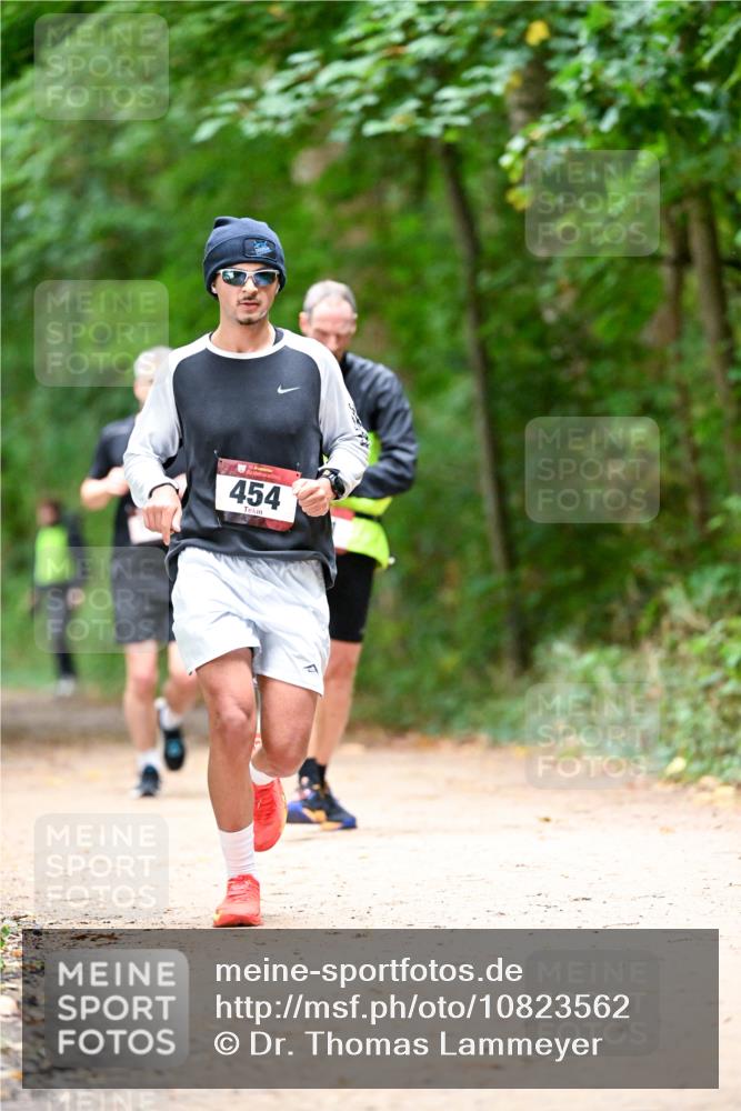 11.10.2026 - Bramfelder Halbmarathon 2026 Dr. Thomas Lammeyer http://msf.ph/oto/10823562 11.10.2026 10:38:45 Laufen 454 meine-sportfotos.de