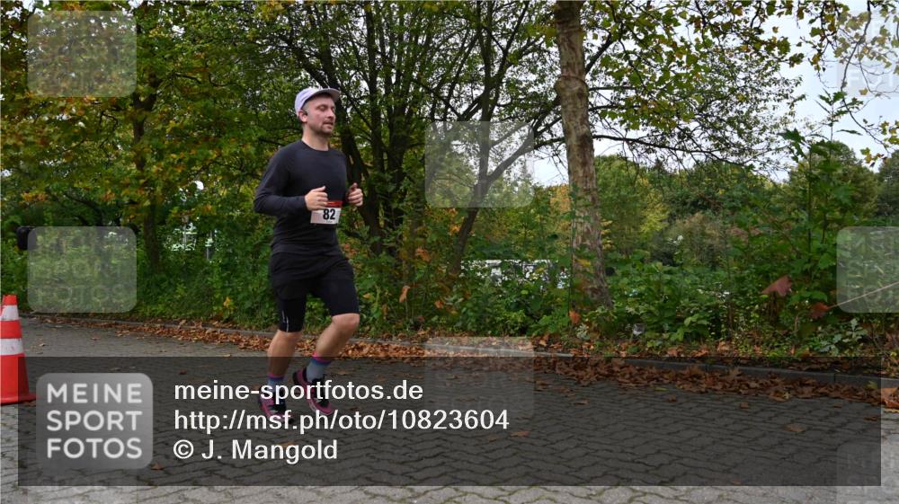 11.10.2026 - Bramfelder Halbmarathon 2026 J. Mangold http://msf.ph/oto/10823604 11.10.2026 10:33:28 Laufen 18, 82, 114, 214, 479 meine-sportfotos.de