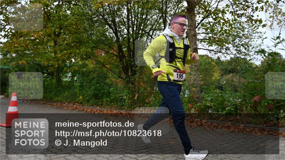 11.10.2026 - Bramfelder Halbmarathon 2026 J. Mangold http://msf.ph/oto/10823618 11.10.2026 10:33:33 Laufen 70, 82, 195 meine-sportfotos.de