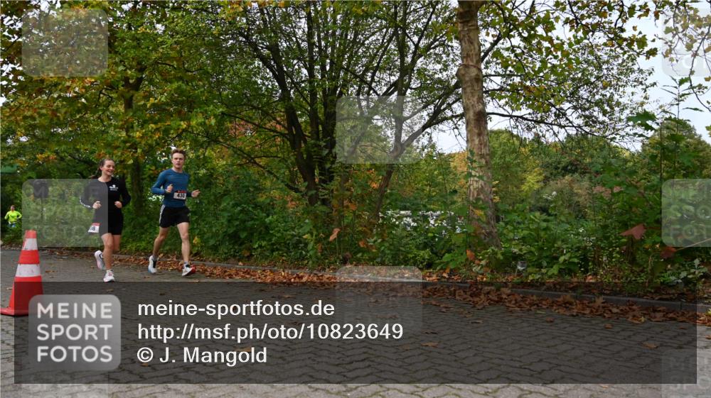 11.10.2026 - Bramfelder Halbmarathon 2026 J. Mangold http://msf.ph/oto/10823649 11.10.2026 10:34:02 Laufen 176, 222, 408, 430, 759 meine-sportfotos.de
