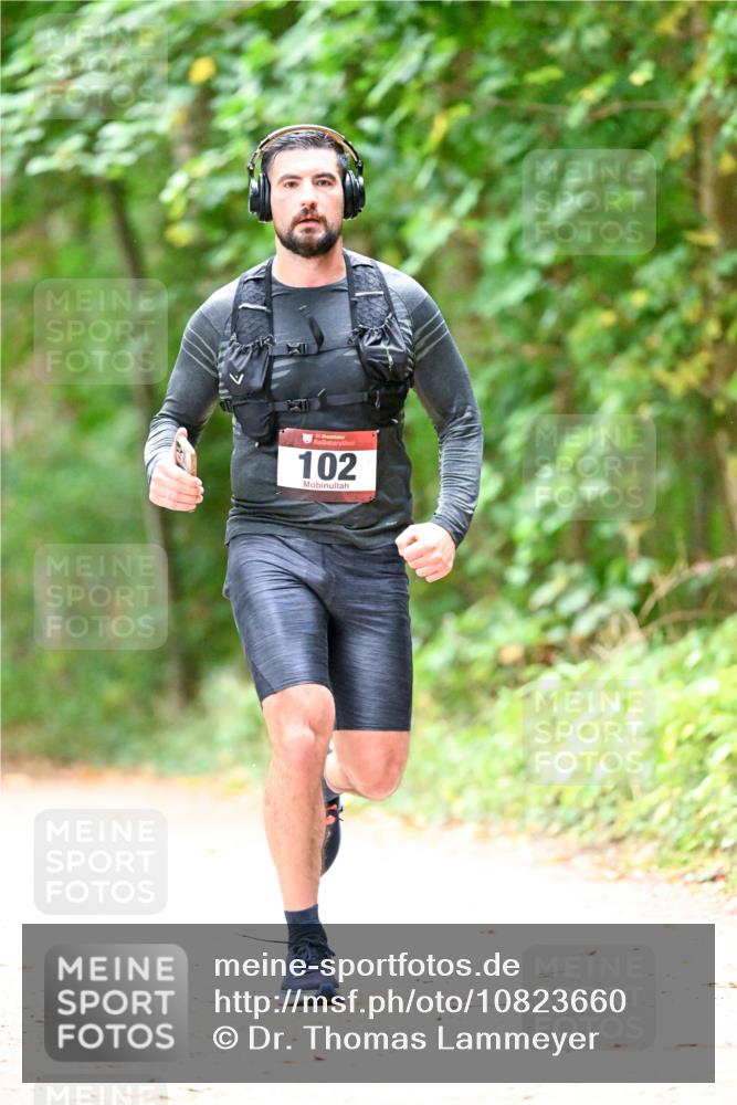 11.10.2026 - Bramfelder Halbmarathon 2026 Dr. Thomas Lammeyer http://msf.ph/oto/10823660 11.10.2026 10:39:11 Laufen 102 meine-sportfotos.de