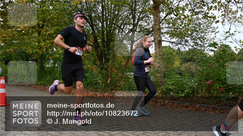 11.10.2026 - Bramfelder Halbmarathon 2026 J. Mangold http://msf.ph/oto/10823672 11.10.2026 10:34:14 Laufen 69, 100, 104, 327 meine-sportfotos.de