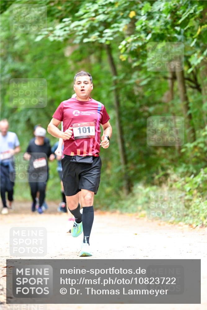 11.10.2026 - Bramfelder Halbmarathon 2026 Dr. Thomas Lammeyer http://msf.ph/oto/10823722 11.10.2026 10:39:25 Laufen 101 meine-sportfotos.de