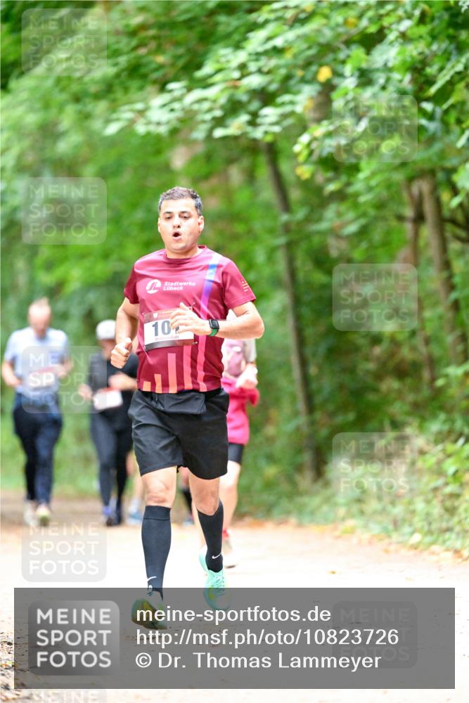 11.10.2026 - Bramfelder Halbmarathon 2026 Dr. Thomas Lammeyer http://msf.ph/oto/10823726 11.10.2026 10:39:25 Laufen 10 meine-sportfotos.de
