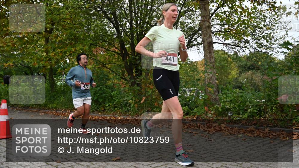 11.10.2026 - Bramfelder Halbmarathon 2026 J. Mangold http://msf.ph/oto/10823759 11.10.2026 10:34:58 Laufen 441, 473 meine-sportfotos.de