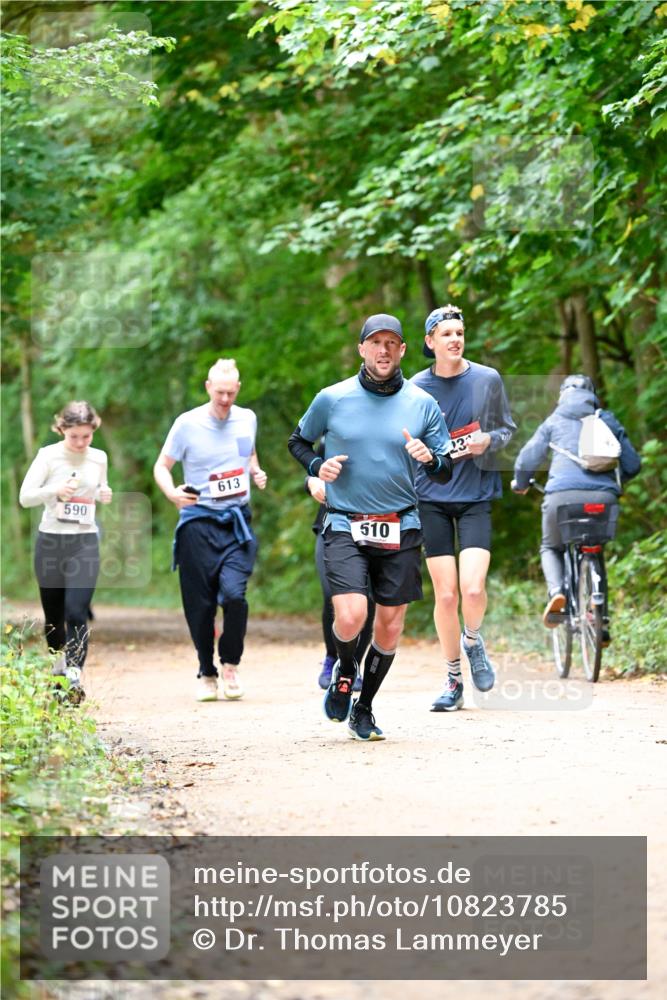 11.10.2026 - Bramfelder Halbmarathon 2026 Dr. Thomas Lammeyer http://msf.ph/oto/10823785 11.10.2026 10:39:30 Laufen 590, 613, 510, 23 meine-sportfotos.de
