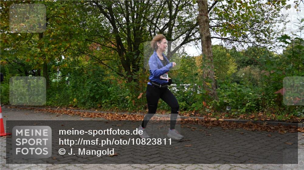 11.10.2026 - Bramfelder Halbmarathon 2026 J. Mangold http://msf.ph/oto/10823811 11.10.2026 10:35:26 Laufen 98, 232, 489 meine-sportfotos.de