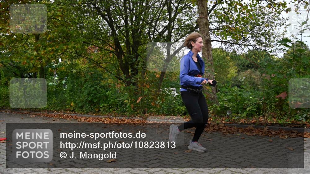 11.10.2026 - Bramfelder Halbmarathon 2026 J. Mangold http://msf.ph/oto/10823813 11.10.2026 10:35:26 Laufen 98, 232, 489 meine-sportfotos.de