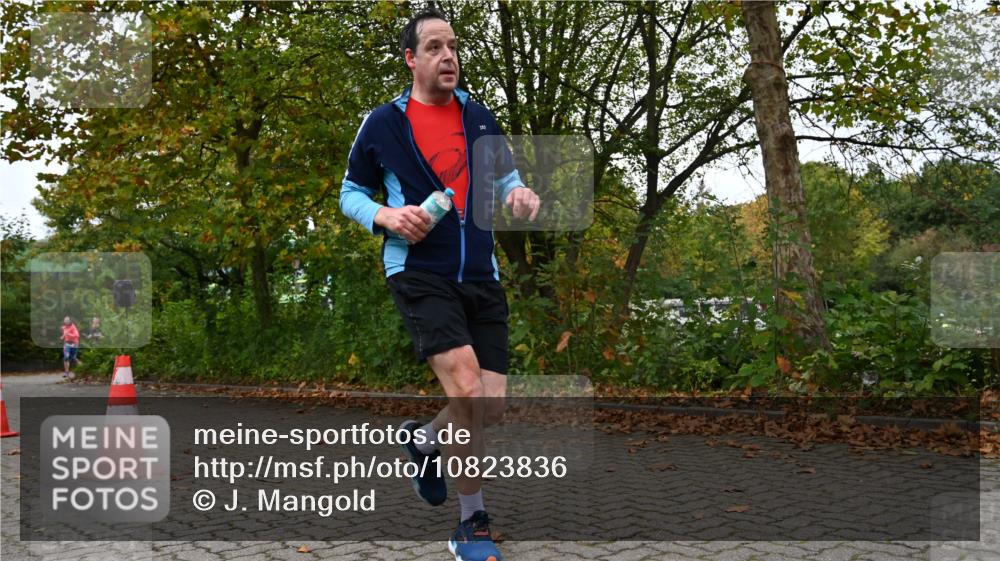 11.10.2026 - Bramfelder Halbmarathon 2026 J. Mangold http://msf.ph/oto/10823836 11.10.2026 10:35:47 Laufen 467 meine-sportfotos.de