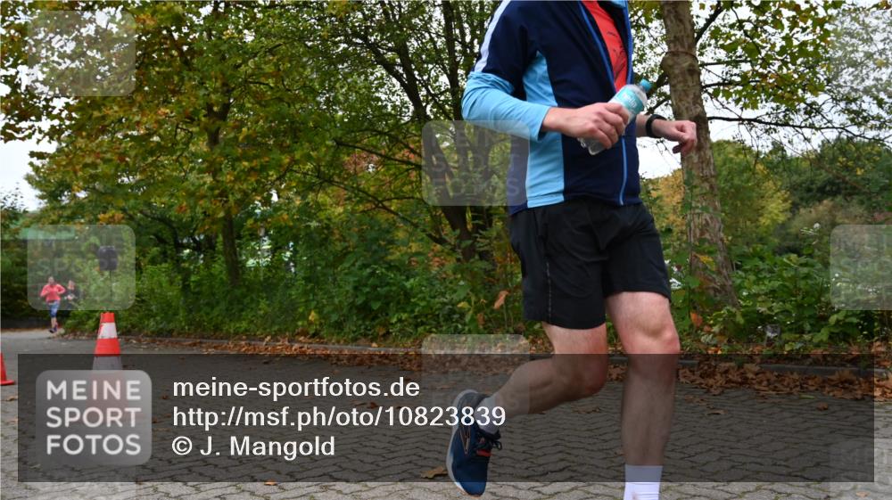 11.10.2026 - Bramfelder Halbmarathon 2026 J. Mangold http://msf.ph/oto/10823839 11.10.2026 10:35:47 Laufen 467 meine-sportfotos.de
