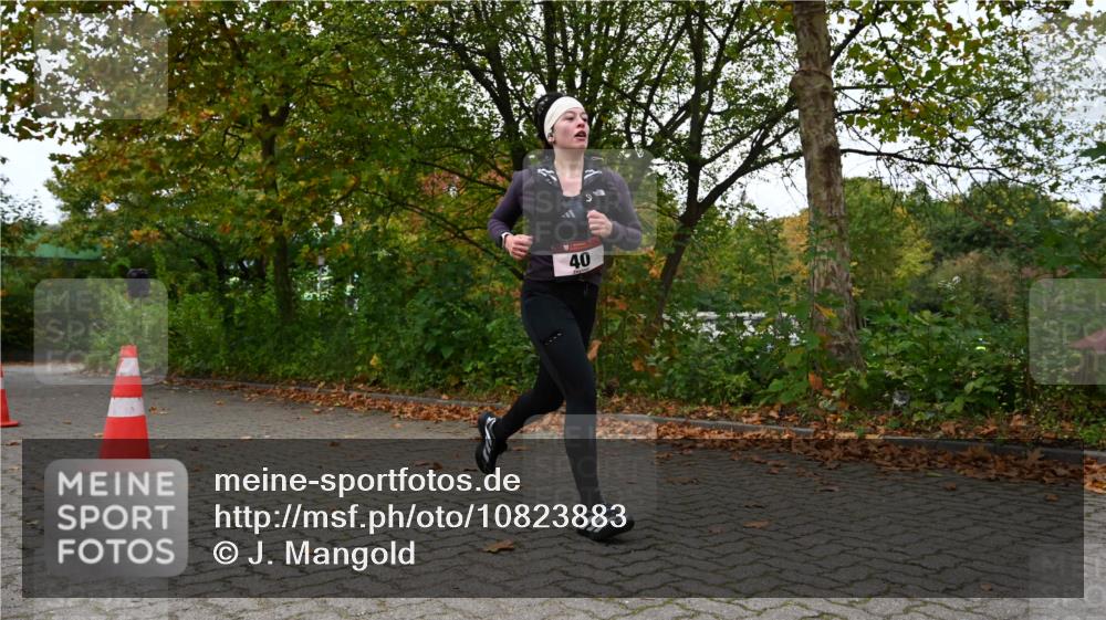 11.10.2026 - Bramfelder Halbmarathon 2026 J. Mangold http://msf.ph/oto/10823883 11.10.2026 10:36:13 Laufen 40, 656 meine-sportfotos.de