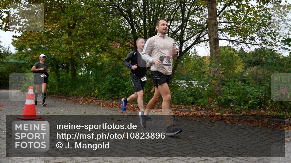 11.10.2026 - Bramfelder Halbmarathon 2026 J. Mangold http://msf.ph/oto/10823896 11.10.2026 10:36:37 Laufen 371, 392, 560 meine-sportfotos.de