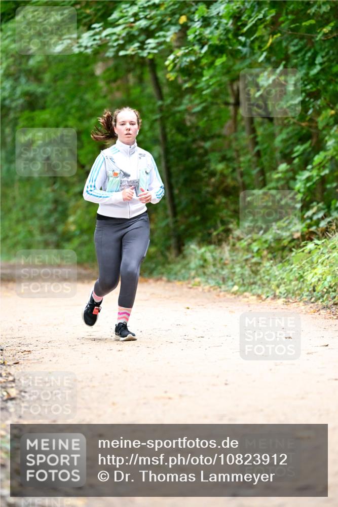 11.10.2026 - Bramfelder Halbmarathon 2026 Dr. Thomas Lammeyer http://msf.ph/oto/10823912 11.10.2026 10:39:44 Laufen  meine-sportfotos.de