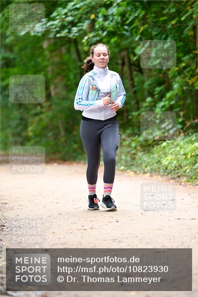 11.10.2026 - Bramfelder Halbmarathon 2026 Dr. Thomas Lammeyer http://msf.ph/oto/10823930 11.10.2026 10:39:45 Laufen  meine-sportfotos.de