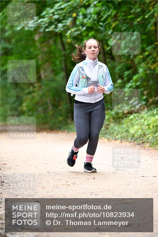 11.10.2026 - Bramfelder Halbmarathon 2026 Dr. Thomas Lammeyer http://msf.ph/oto/10823934 11.10.2026 10:39:45 Laufen  meine-sportfotos.de