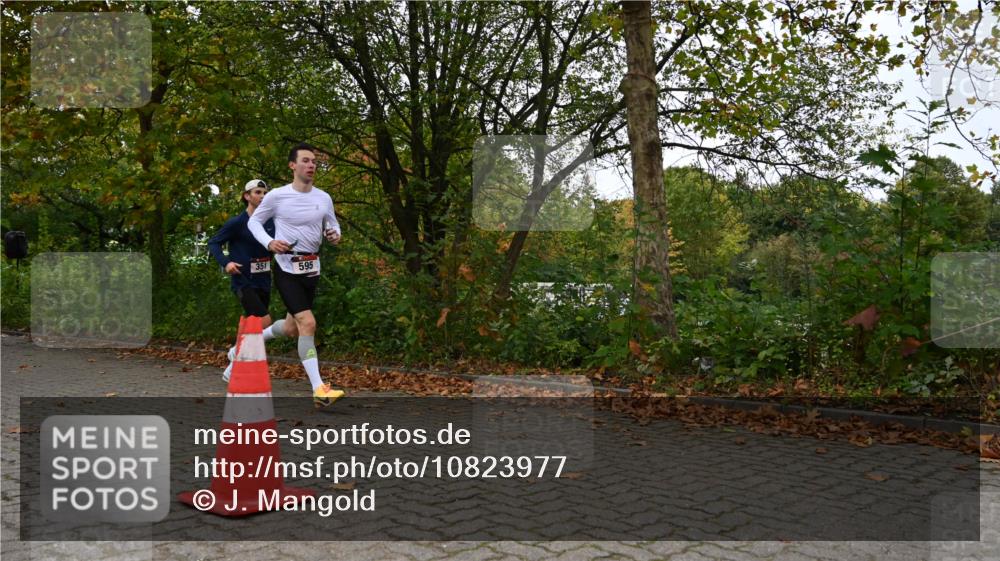 11.10.2026 - Bramfelder Halbmarathon 2026 J. Mangold http://msf.ph/oto/10823977 11.10.2026 10:37:49 Laufen 351, 595 meine-sportfotos.de