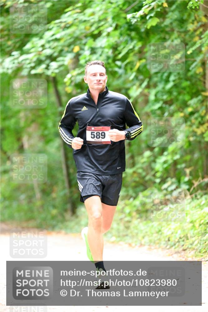 11.10.2026 - Bramfelder Halbmarathon 2026 Dr. Thomas Lammeyer http://msf.ph/oto/10823980 11.10.2026 10:39:58 Laufen 589 meine-sportfotos.de