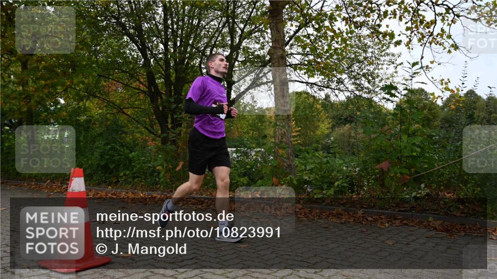 11.10.2026 - Bramfelder Halbmarathon 2026 J. Mangold http://msf.ph/oto/10823991 11.10.2026 10:38:05 Laufen 565 meine-sportfotos.de