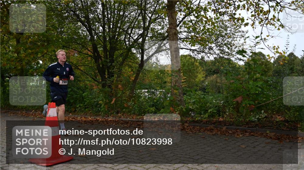 11.10.2026 - Bramfelder Halbmarathon 2026 J. Mangold http://msf.ph/oto/10823998 11.10.2026 10:38:23 Laufen 799 meine-sportfotos.de