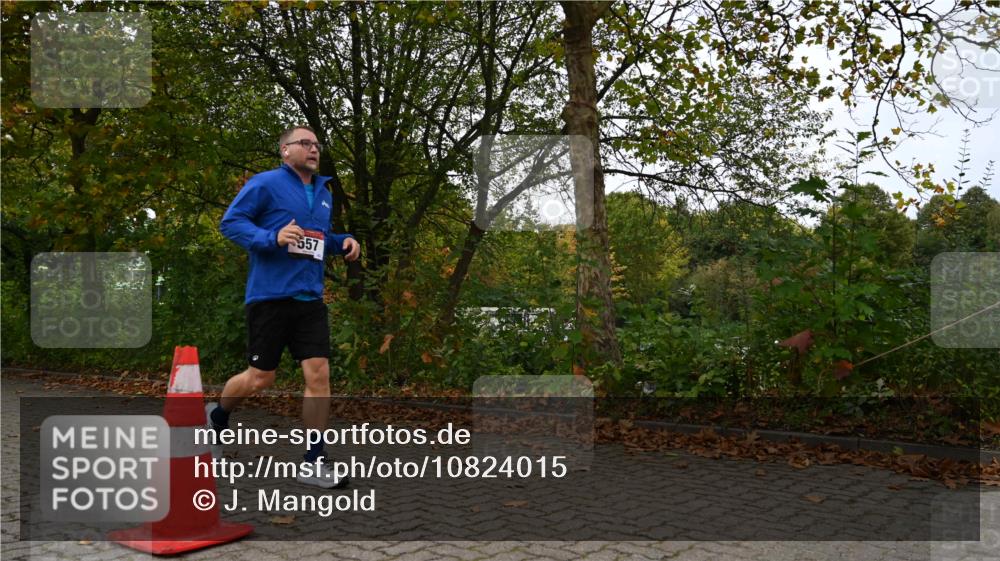 11.10.2026 - Bramfelder Halbmarathon 2026 J. Mangold http://msf.ph/oto/10824015 11.10.2026 10:38:43 Laufen 557 meine-sportfotos.de