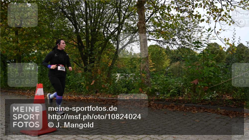11.10.2026 - Bramfelder Halbmarathon 2026 J. Mangold http://msf.ph/oto/10824024 11.10.2026 10:38:58 Laufen 355, 455 meine-sportfotos.de