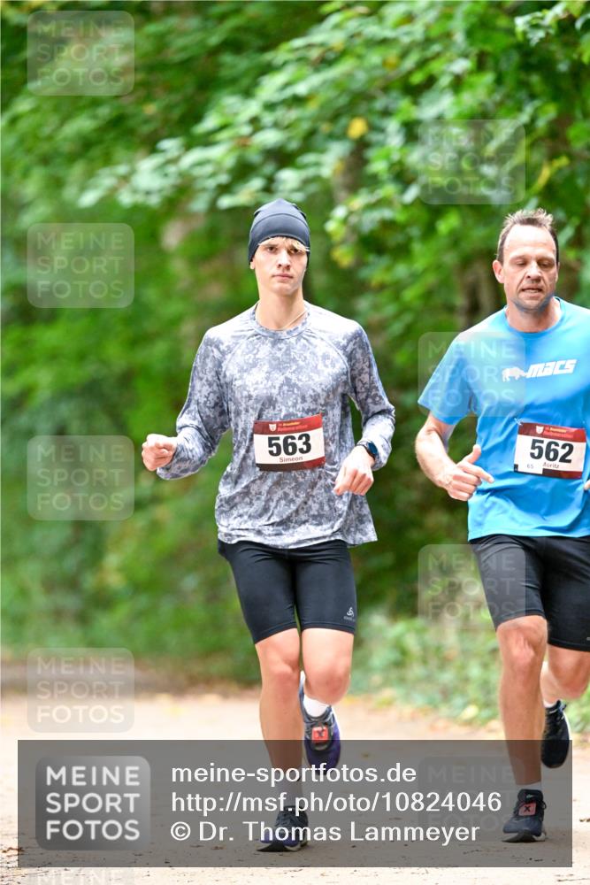 11.10.2026 - Bramfelder Halbmarathon 2026 Dr. Thomas Lammeyer http://msf.ph/oto/10824046 11.10.2026 10:40:07 Laufen 563, 562, 65 meine-sportfotos.de