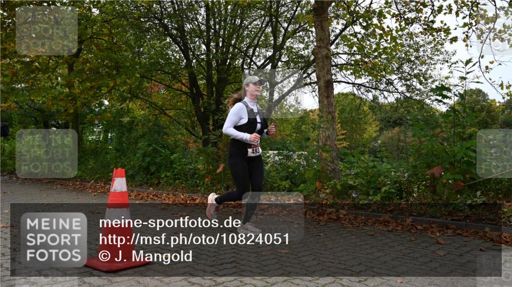 11.10.2026 - Bramfelder Halbmarathon 2026 J. Mangold http://msf.ph/oto/10824051 11.10.2026 10:39:08 Laufen 409, 493 meine-sportfotos.de