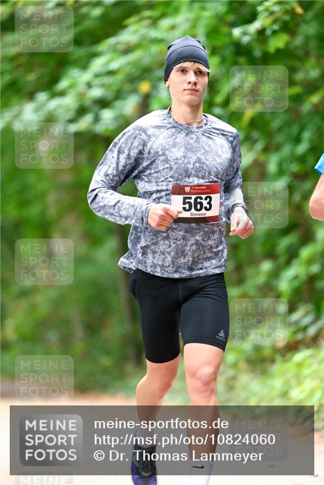 11.10.2026 - Bramfelder Halbmarathon 2026 Dr. Thomas Lammeyer http://msf.ph/oto/10824060 11.10.2026 10:40:08 Laufen 35, 563 meine-sportfotos.de
