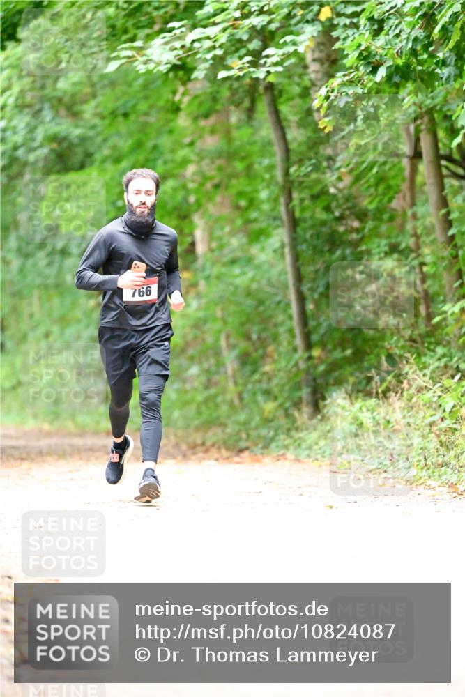11.10.2026 - Bramfelder Halbmarathon 2026 Dr. Thomas Lammeyer http://msf.ph/oto/10824087 11.10.2026 10:41:16 Laufen 766 meine-sportfotos.de