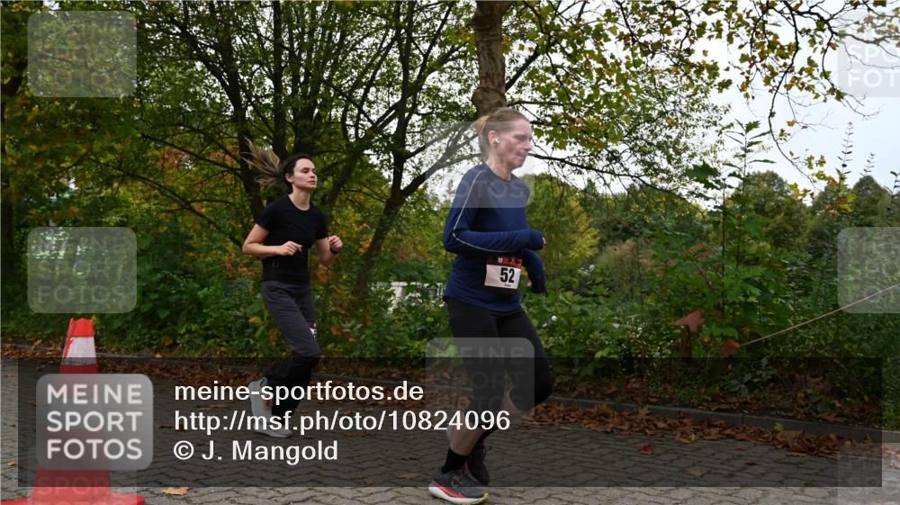 11.10.2026 - Bramfelder Halbmarathon 2026 J. Mangold http://msf.ph/oto/10824096 11.10.2026 10:40:07 Laufen 52, 506 meine-sportfotos.de