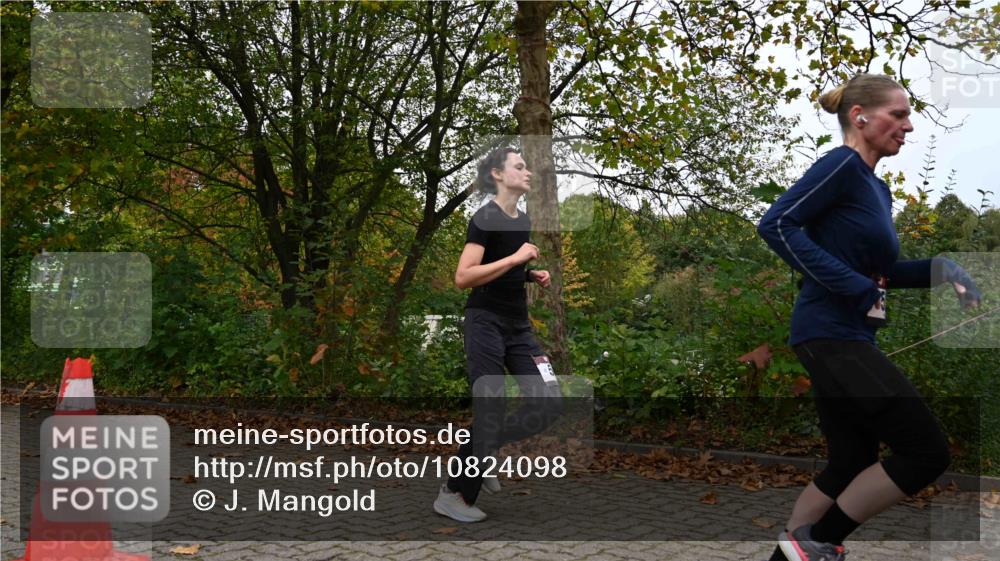11.10.2026 - Bramfelder Halbmarathon 2026 J. Mangold http://msf.ph/oto/10824098 11.10.2026 10:40:07 Laufen 52, 506 meine-sportfotos.de