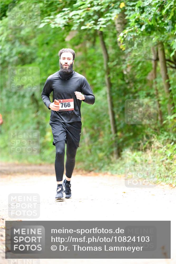 11.10.2026 - Bramfelder Halbmarathon 2026 Dr. Thomas Lammeyer http://msf.ph/oto/10824103 11.10.2026 10:41:17 Laufen 766 meine-sportfotos.de
