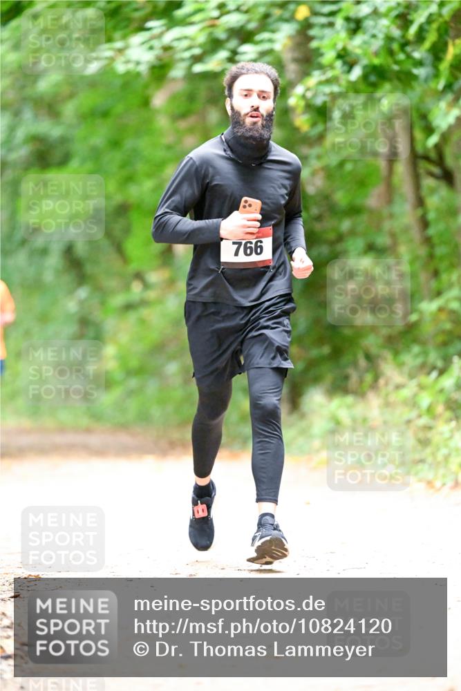 11.10.2026 - Bramfelder Halbmarathon 2026 Dr. Thomas Lammeyer http://msf.ph/oto/10824120 11.10.2026 10:41:18 Laufen 766 meine-sportfotos.de