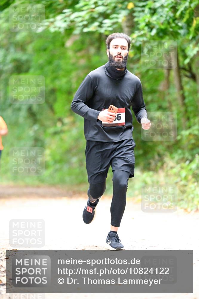 11.10.2026 - Bramfelder Halbmarathon 2026 Dr. Thomas Lammeyer http://msf.ph/oto/10824122 11.10.2026 10:41:19 Laufen  meine-sportfotos.de