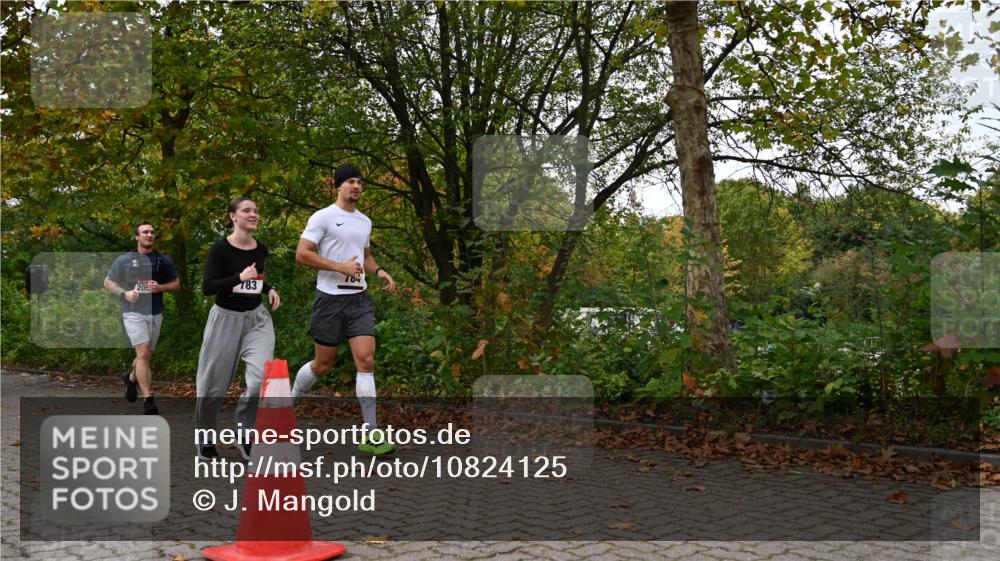 11.10.2026 - Bramfelder Halbmarathon 2026 J. Mangold http://msf.ph/oto/10824125 11.10.2026 10:40:55 Laufen 205, 293, 783, 784 meine-sportfotos.de