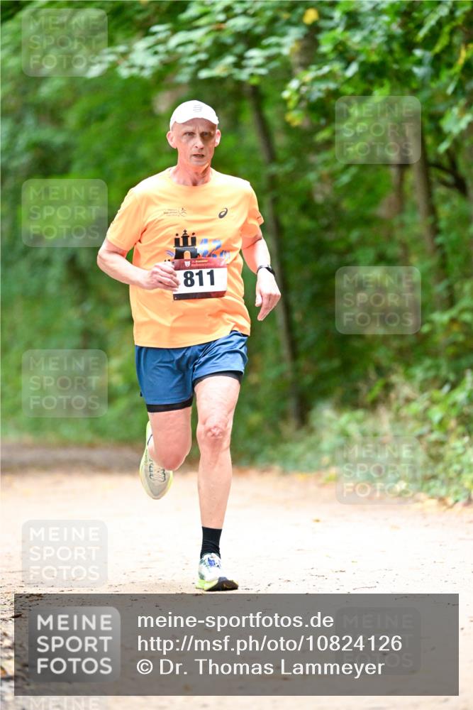 11.10.2026 - Bramfelder Halbmarathon 2026 Dr. Thomas Lammeyer http://msf.ph/oto/10824126 11.10.2026 10:41:23 Laufen 811 meine-sportfotos.de