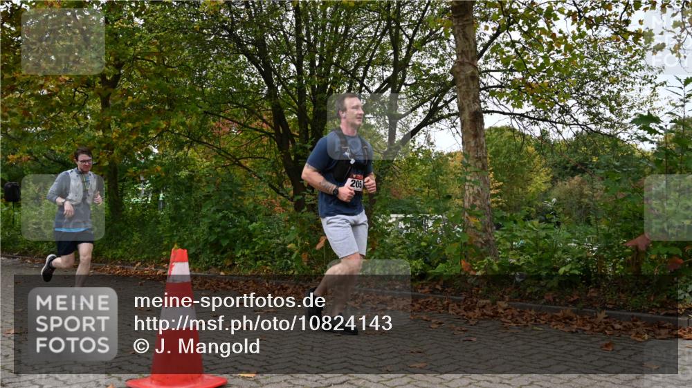 11.10.2026 - Bramfelder Halbmarathon 2026 J. Mangold http://msf.ph/oto/10824143 11.10.2026 10:40:57 Laufen 205, 293, 783, 784 meine-sportfotos.de