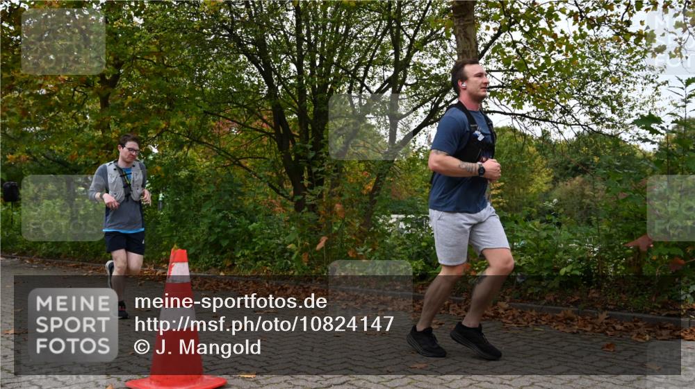 11.10.2026 - Bramfelder Halbmarathon 2026 J. Mangold http://msf.ph/oto/10824147 11.10.2026 10:40:57 Laufen 205, 293, 783, 784 meine-sportfotos.de