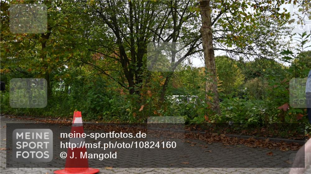 11.10.2026 - Bramfelder Halbmarathon 2026 J. Mangold http://msf.ph/oto/10824160 11.10.2026 10:40:59 Laufen 205, 293, 783, 784 meine-sportfotos.de